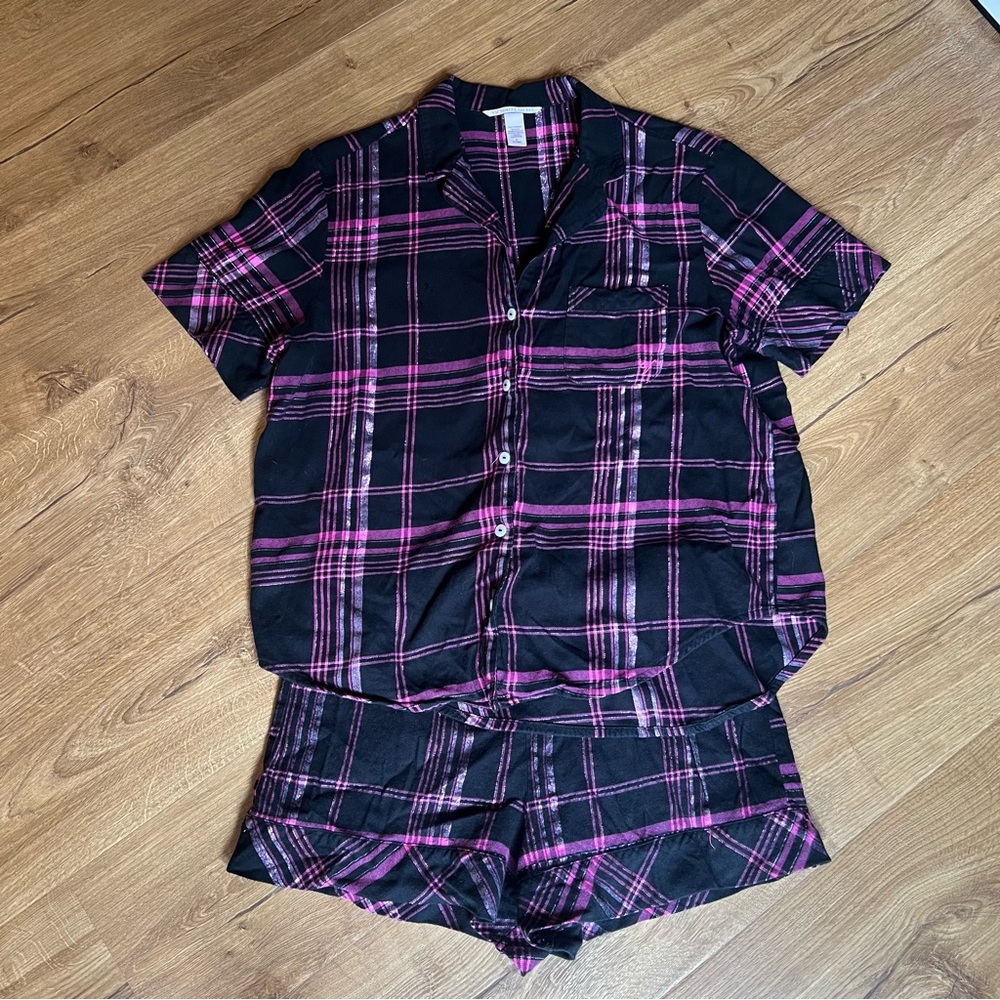 Victoria’s Secret Black & Hot Pink Plaid Pajama Set – Size Medium 🖤💕